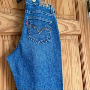 Vintage Levi’s Perfectly Slimming 512 Straight Jeans